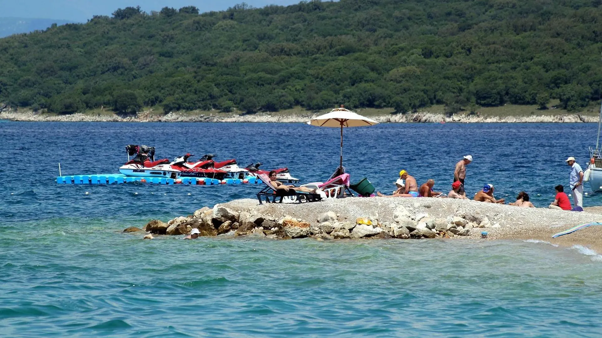 Apartments By The Sea Njivice, Krk - 21868  Njivice